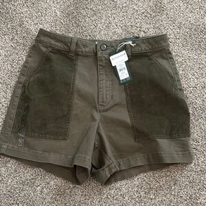 Alpine Design, Olive Green Women's Shorts, size W8